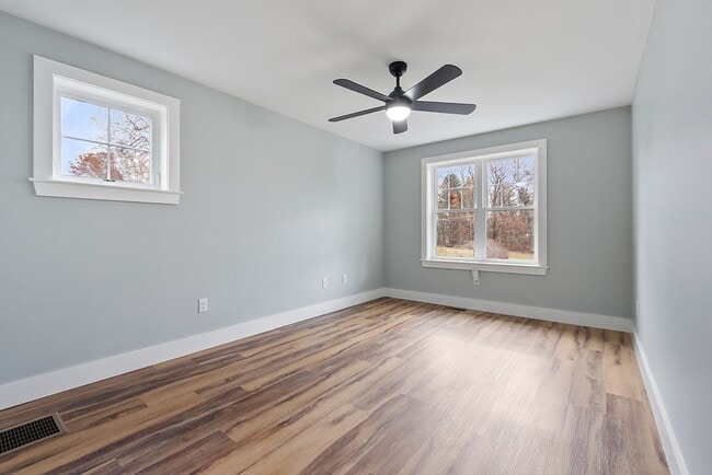 Building Photo - 18 Buttonwood Pl