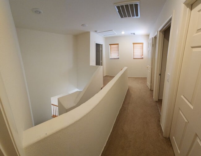 Building Photo - 11648 Vacanze Ct