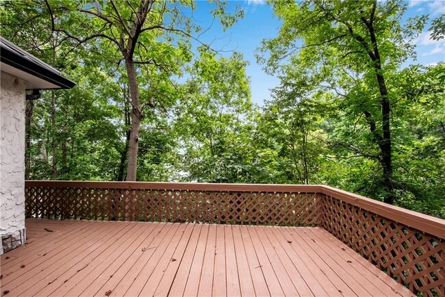 Building Photo - 3346 Cove Overlook Rd