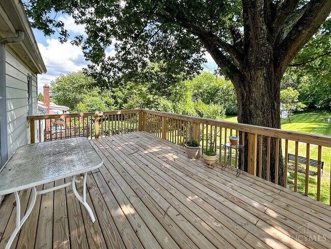 Building Photo - 3289 Van Zandt Dr