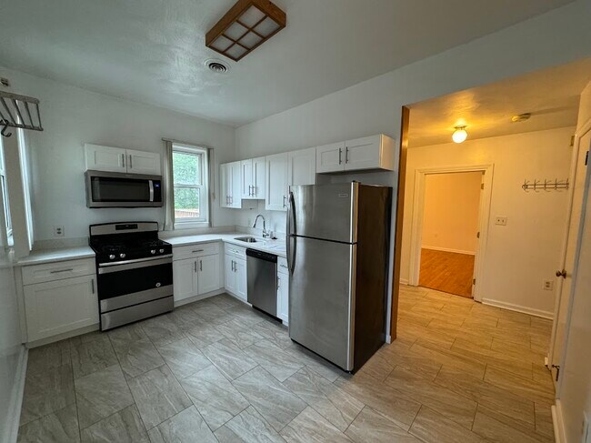 Building Photo - 920 Bellefonte St