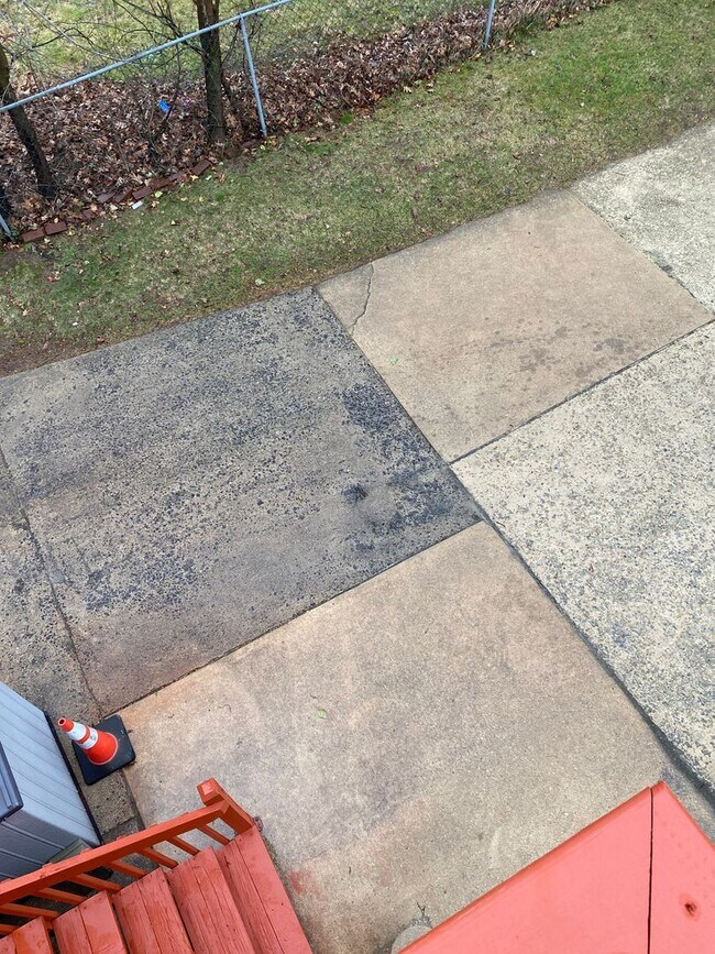 Building Photo - 233 S State Rd