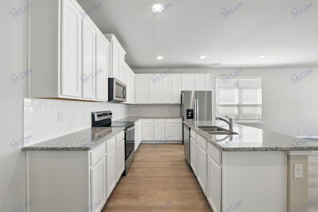 Building Photo - 5909 Hopkins Dr