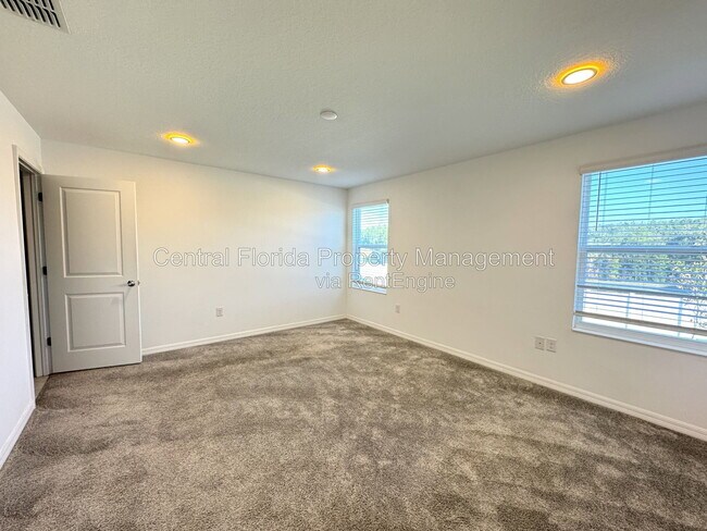 Building Photo - 5442 Limestone St