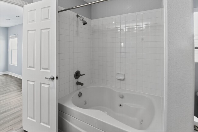 Building Photo - 17381 Waterhouse Cir