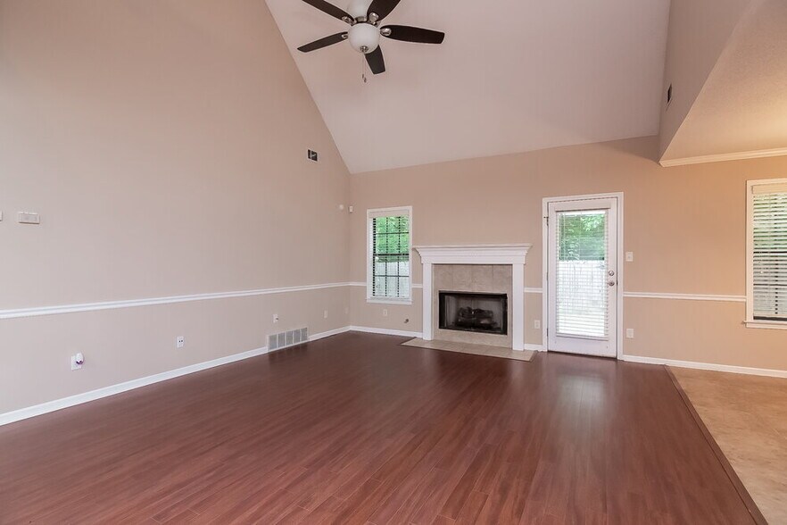 Building Photo - 8018 Jills Creek Dr