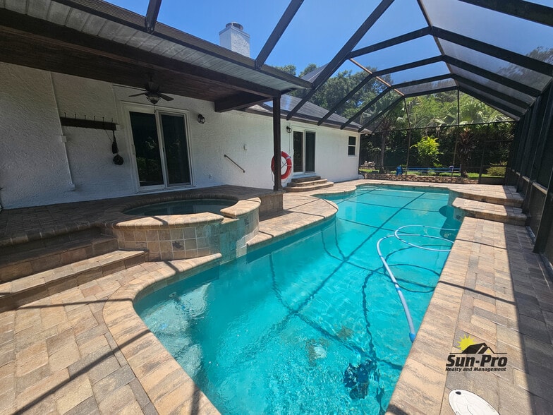 Building Photo - 139 Riverwalk Ct