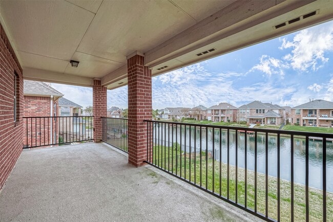 Building Photo - 18118 Billabong Crescent Ct