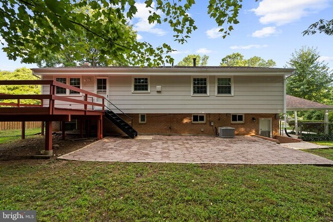 Building Photo - 9120 Kristin Ln