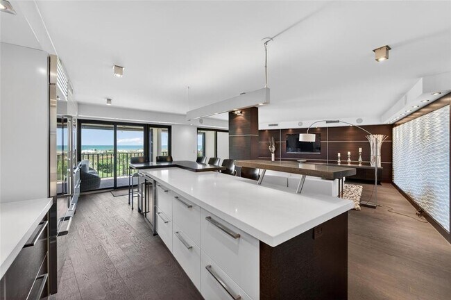 Building Photo - 4450 Gulf Blvd