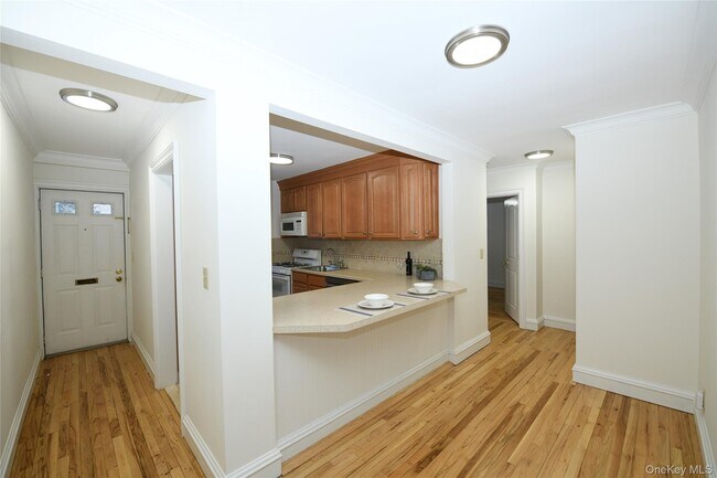 Building Photo - 590 Bedford Rd