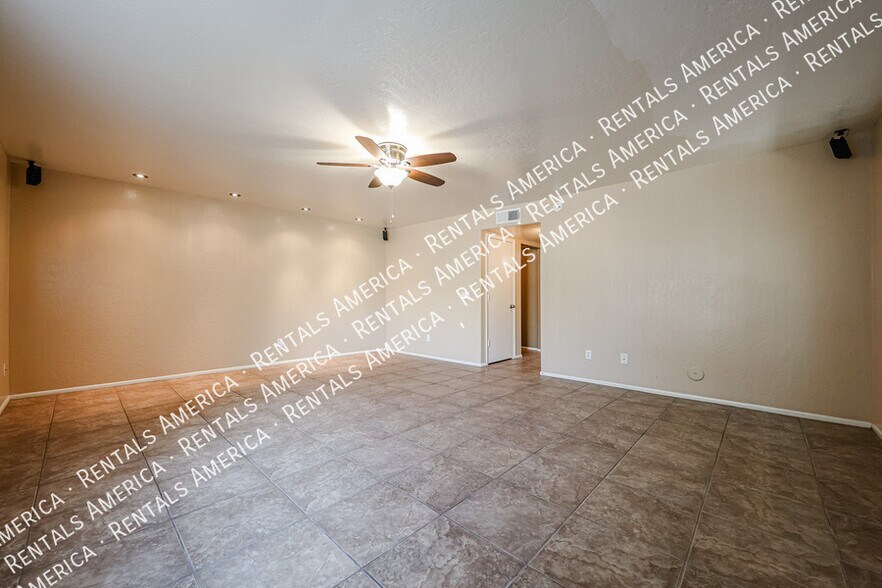 Building Photo - 3160 W Frankfurt Dr