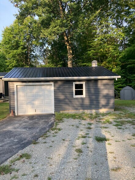 Building Photo - 2953 Sandalwood Rd