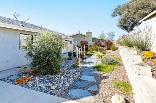 Building Photo - Grover Beach Oasis