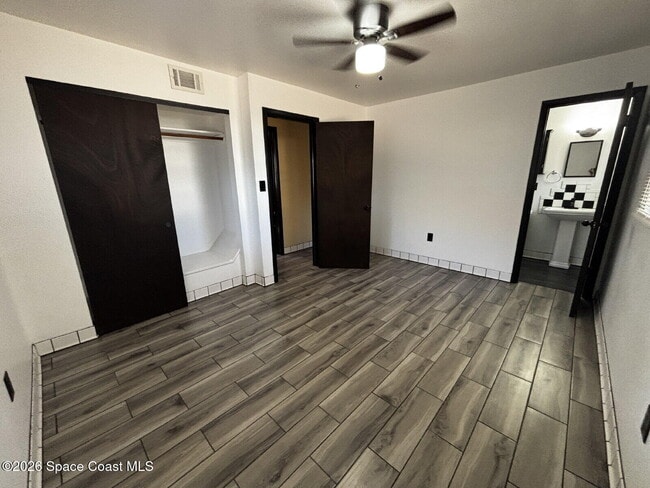 Building Photo - 4070 Baker Ave