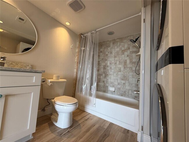 Building Photo - 4823 Ebbtide Ln