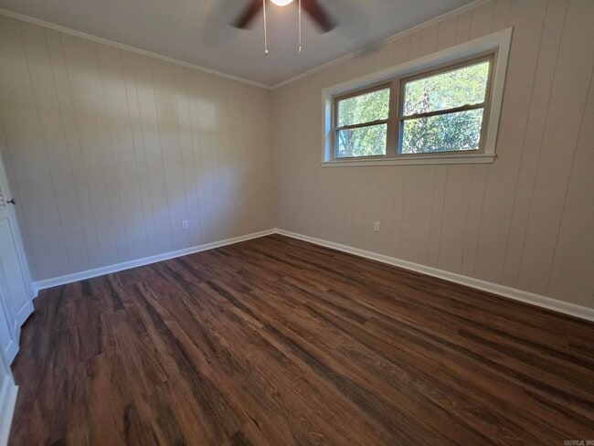 Building Photo - 3 Apache Dr