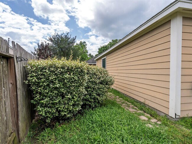 Building Photo - 12810 Mainstay Pl Ln