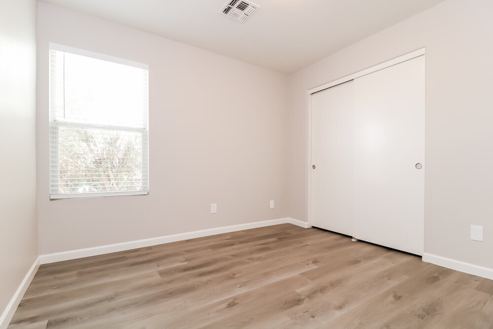 Building Photo - 3245 E Kristal Way