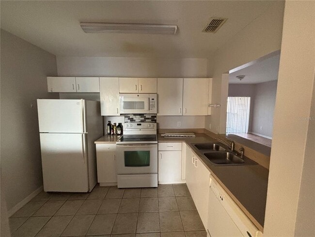 Building Photo - 533 Villa Del Sol Cir