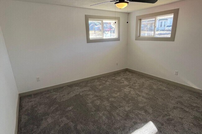 Building Photo - 424 N Clay St