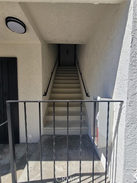 Building Photo - 515 Coronado Ave