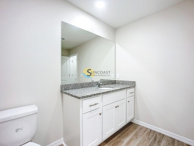 Building Photo - 11479 Oakfield Ct