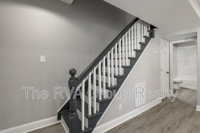 Building Photo - 1808 Mansion Ave