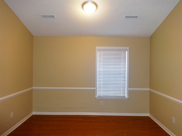 Building Photo - 103 Rosedale Ct