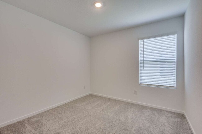 Building Photo - Be the First to Live Here $1,950 – Spaciou...