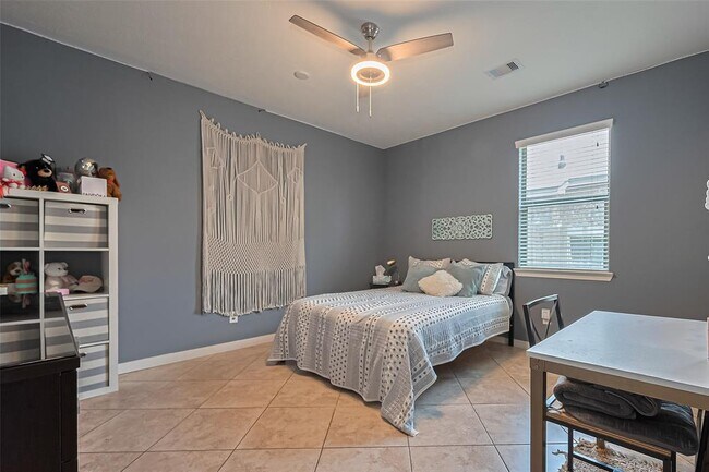 Building Photo - 6142 Harmony Park Lane