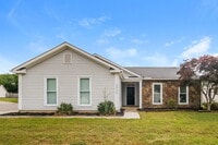 Building Photo - 3242 Hawick Commons Dr