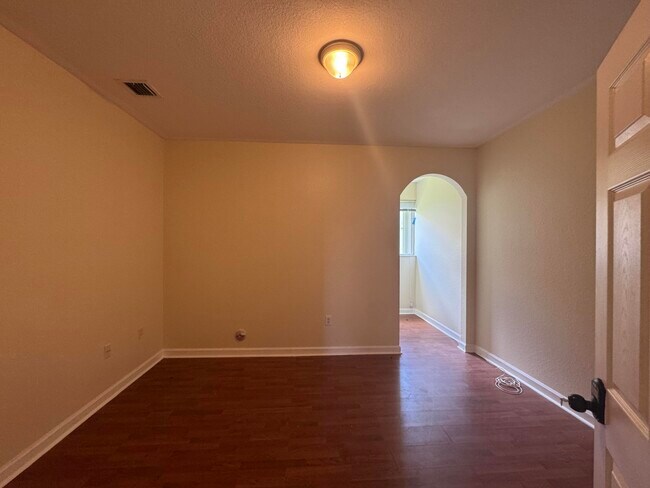 Building Photo - 9508 SW 221st Ln