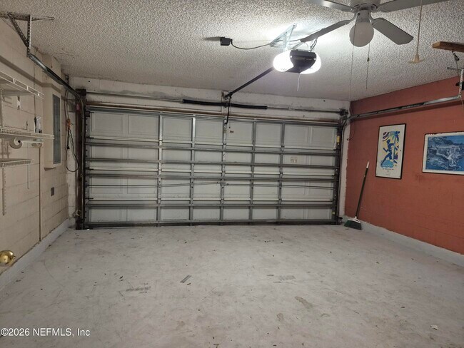 Building Photo - 1945 Millington Ln