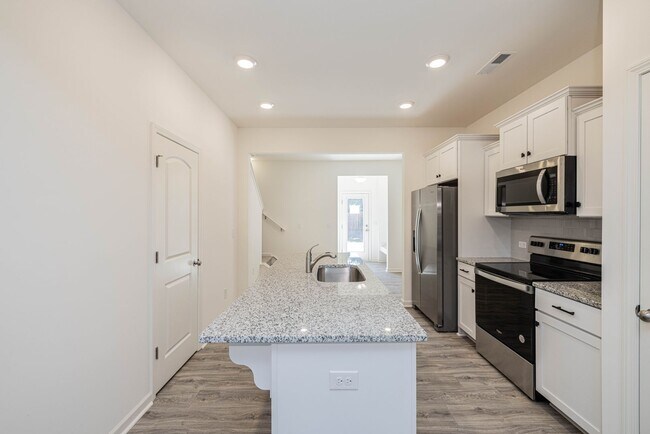 Building Photo - Charming Townhome Community near historic ...