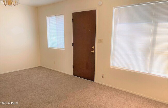 Building Photo - 1211 W Apache Trail
