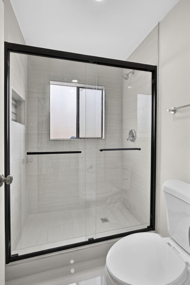 Building Photo - 7771 Blackwood Ln