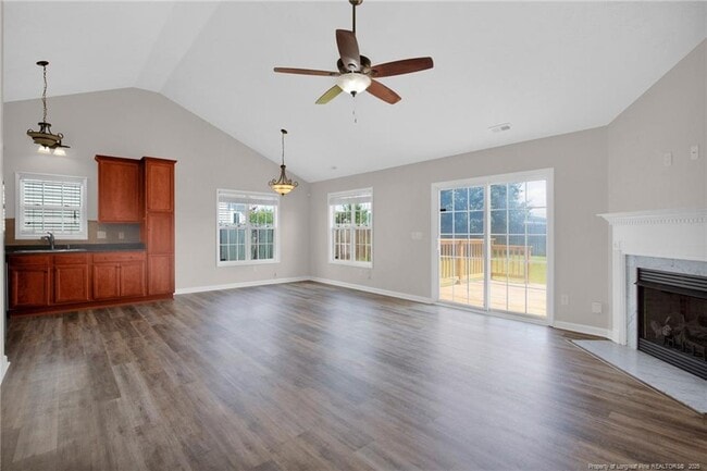Building Photo - 1717 Kershaw Loop