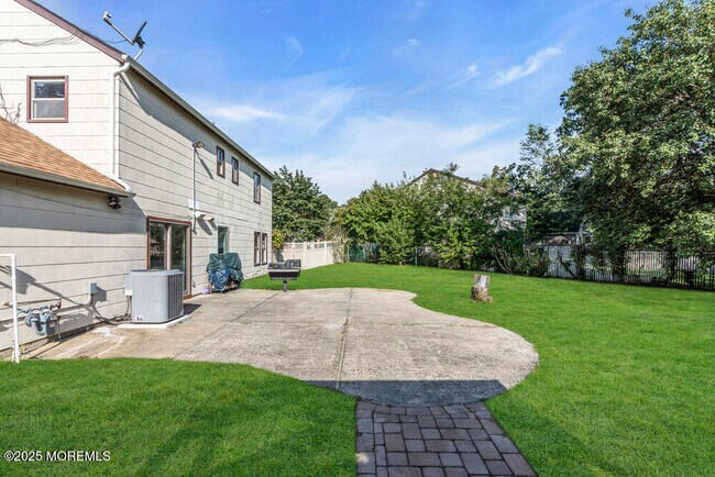 Building Photo - 34 Birmingham Dr