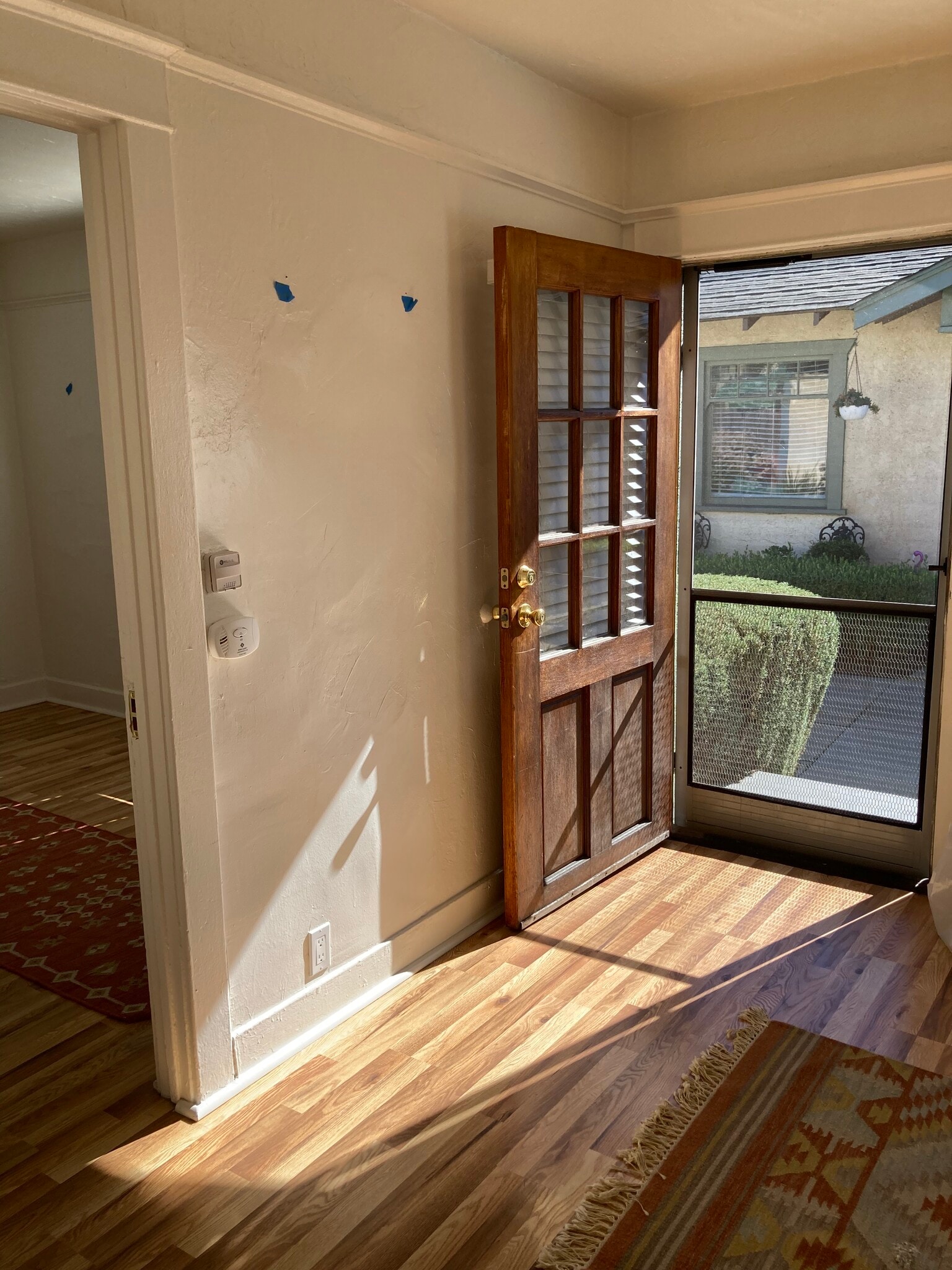 Building Photo - 129 S Broadway