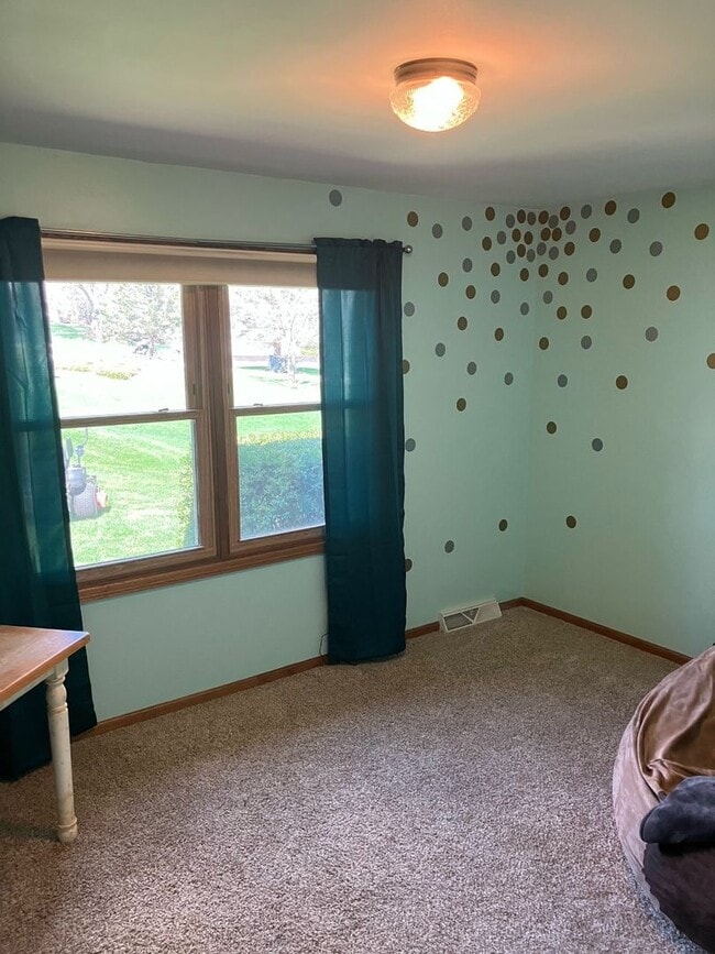 Building Photo - Single Family Home for Rent in Genesee