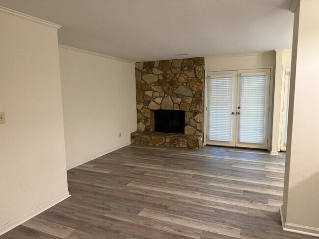 Building Photo - 3263 Carlyle Dr NW