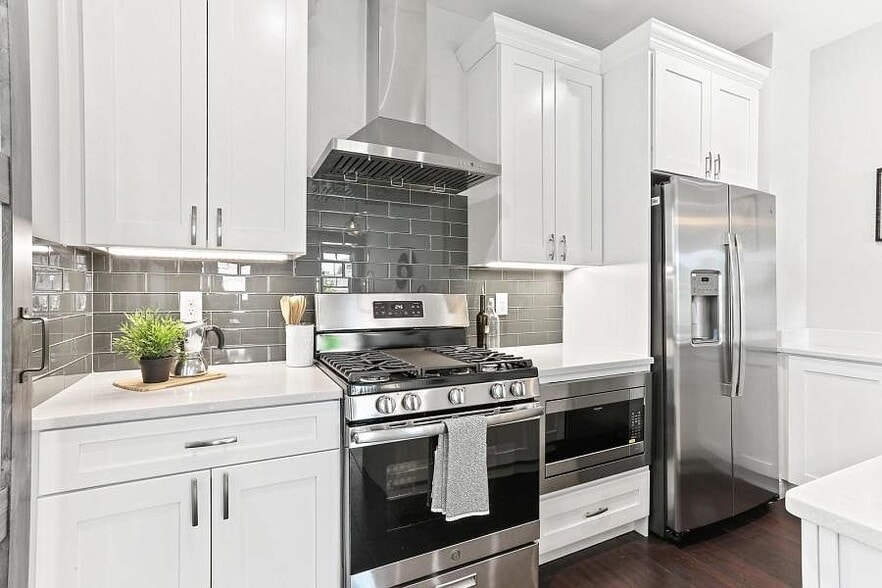 Building Photo - 1513 Oak St