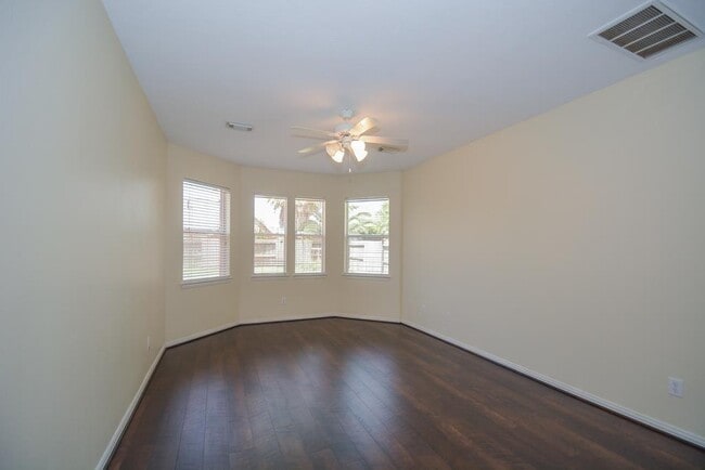 Building Photo - 28018 Wind Hawk Dr