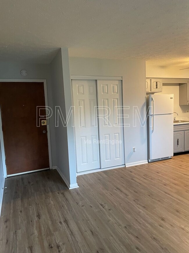 Building Photo - 1814 Whipple Ave NW