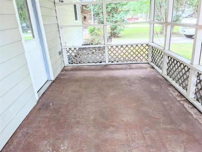 Building Photo - 1005 Rosepoint Dr