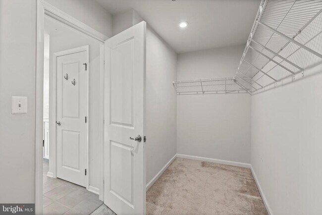 Building Photo - 311 Sunrise Ct