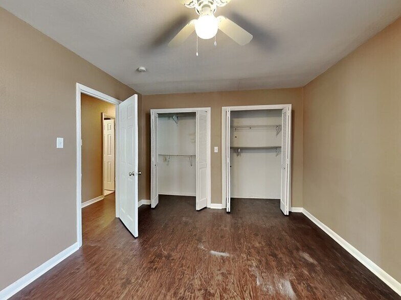 Building Photo - 107 Laurel St