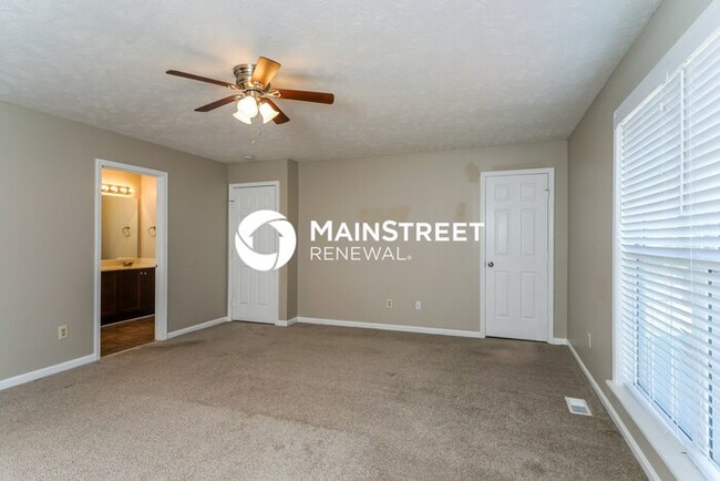 Building Photo - 4623 Wooded Oak Cir