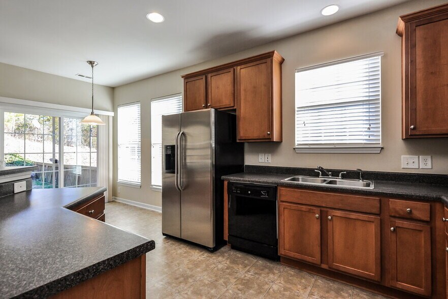 Building Photo - 529 Ashgreen Ct